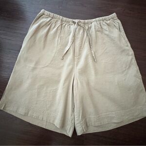 Athleta Women’s Tan Casual Shorts